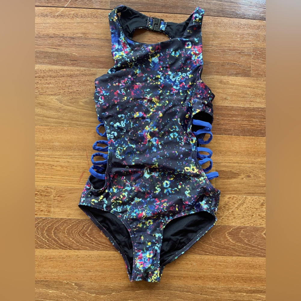 Zella girl one piece swimsuit girl’s size 7